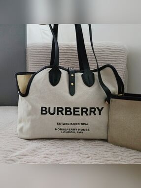 Authentic BURBERRY Medium Natural Black CottonCanvas Belt Tote & Pouch Set